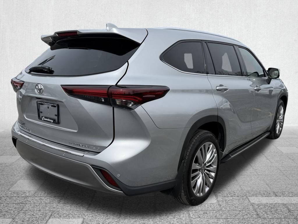2024 Toyota Highlander Platinum