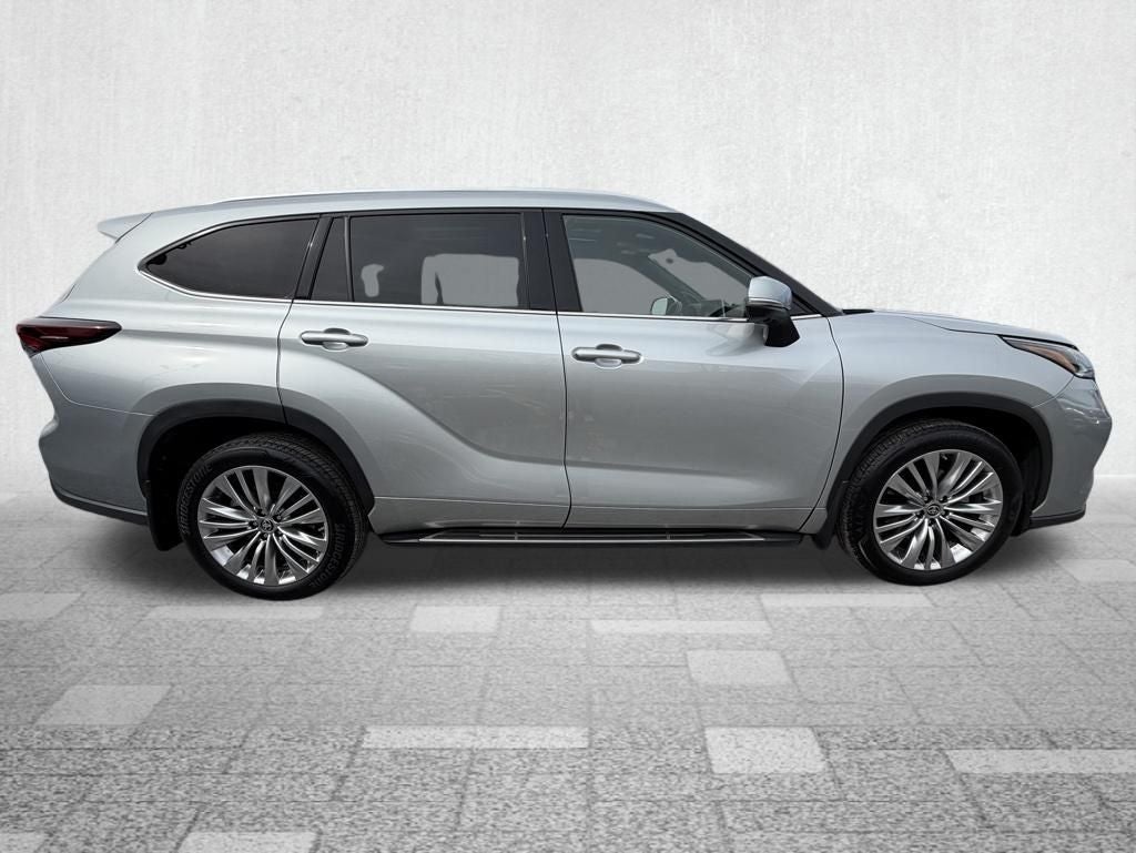 2024 Toyota Highlander Platinum