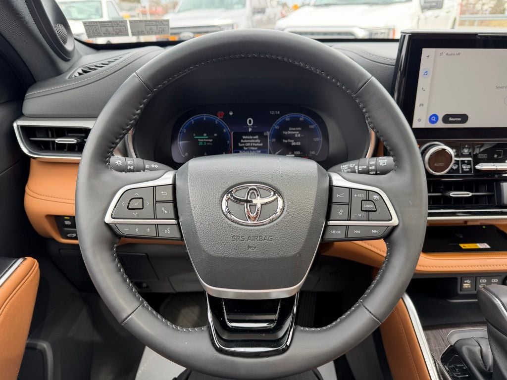 2024 Toyota Highlander Platinum