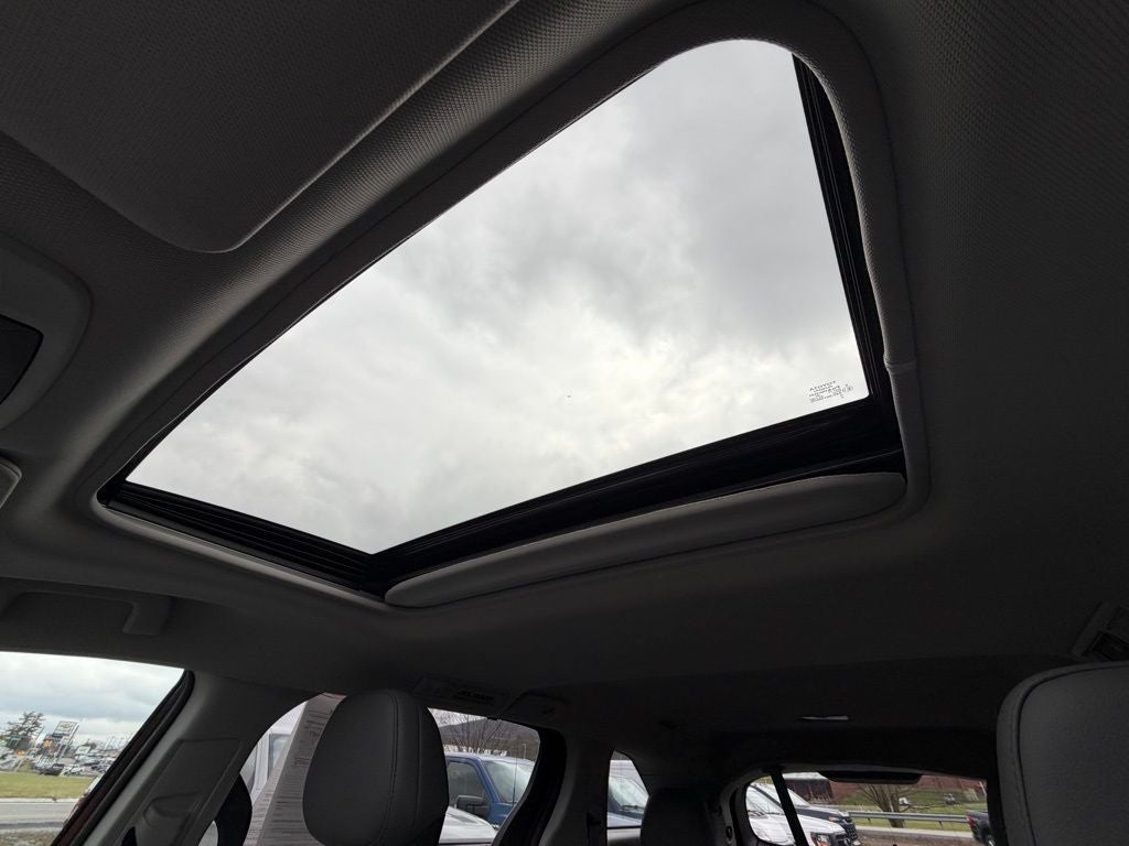 2022 Toyota Sienna XLE 8 Passenger