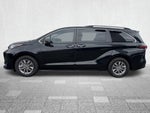 2022 Toyota Sienna XLE 8 Passenger