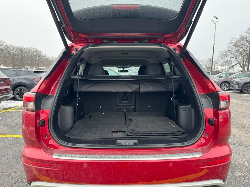 2022 Mitsubishi Outlander SE