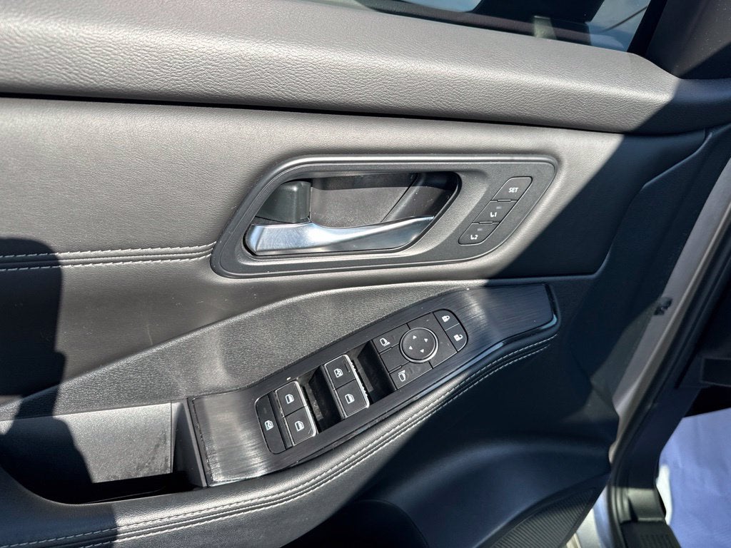 2024 Nissan Rogue SL
