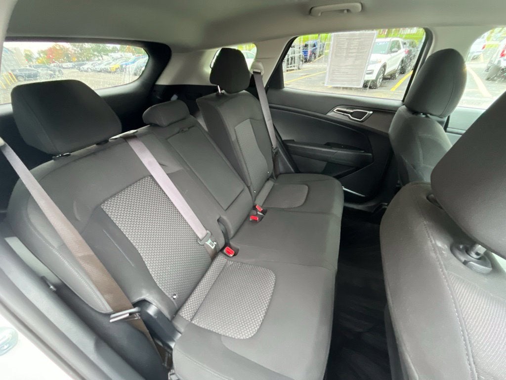 2023 Kia Sportage Hybrid LX