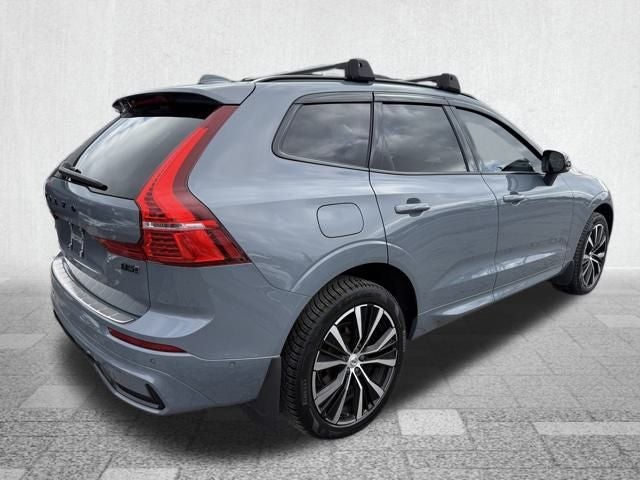 2023 Volvo XC60 B5 Plus Dark Theme