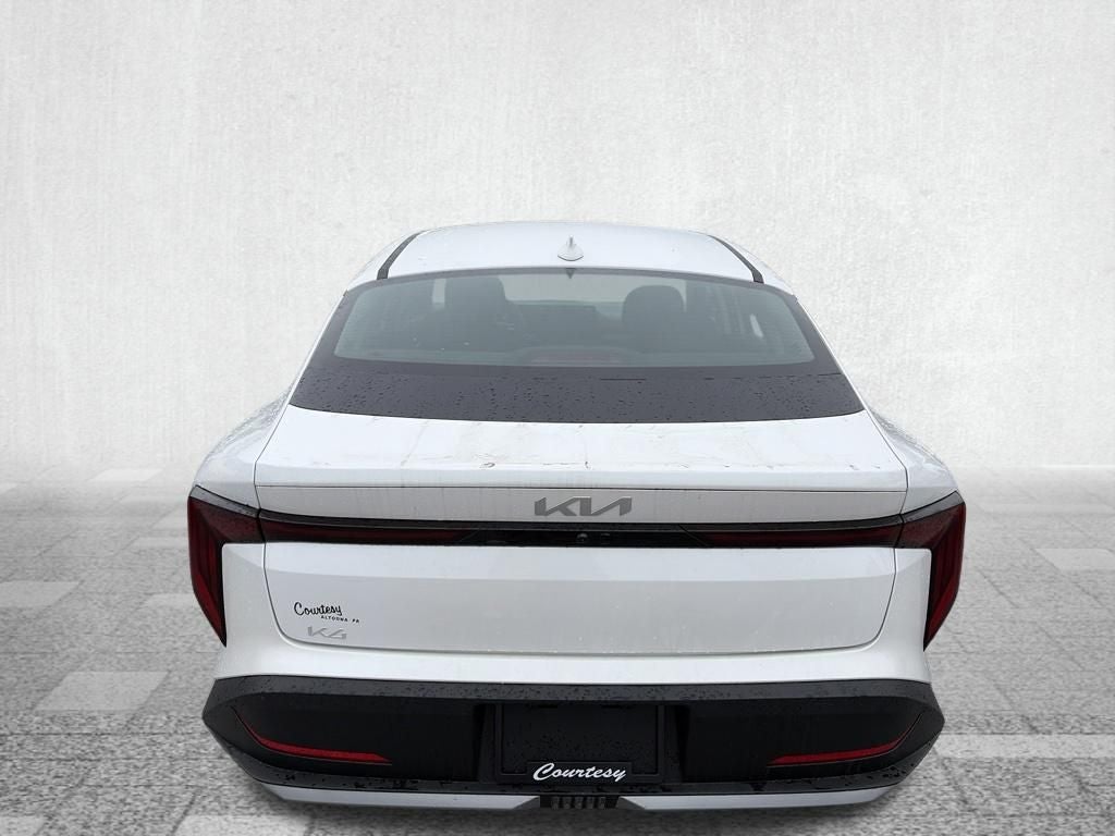 2026 Kia K4 LXS