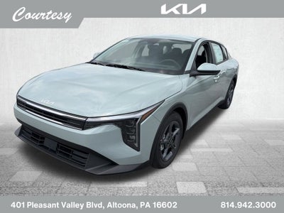 2026 Kia K4 LXS