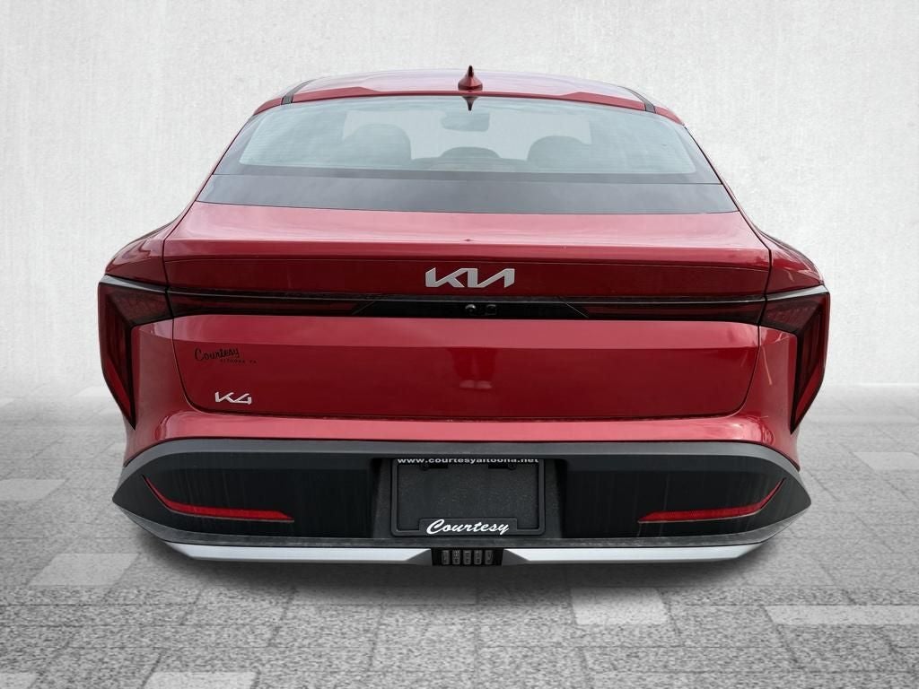 2026 Kia K4 LXS