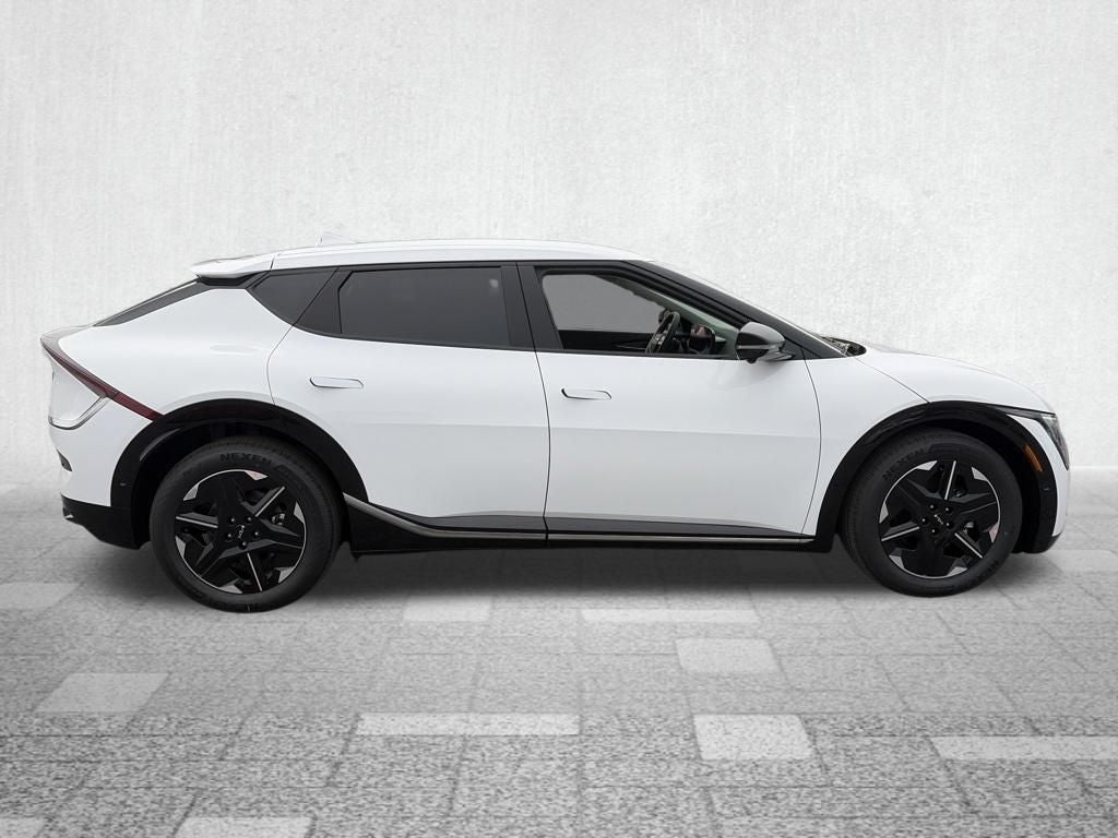 2026 Kia EV6 Wind
