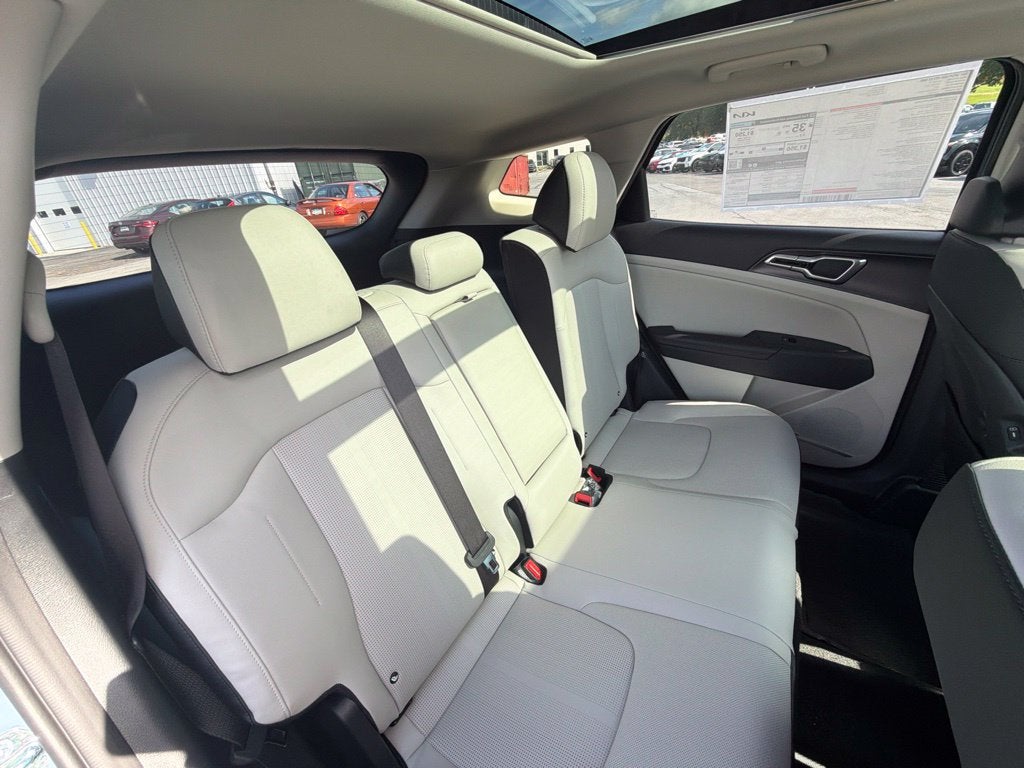 2027 Kia Sportage Hybrid EX