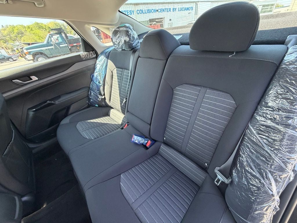 2026 Kia K5 Base