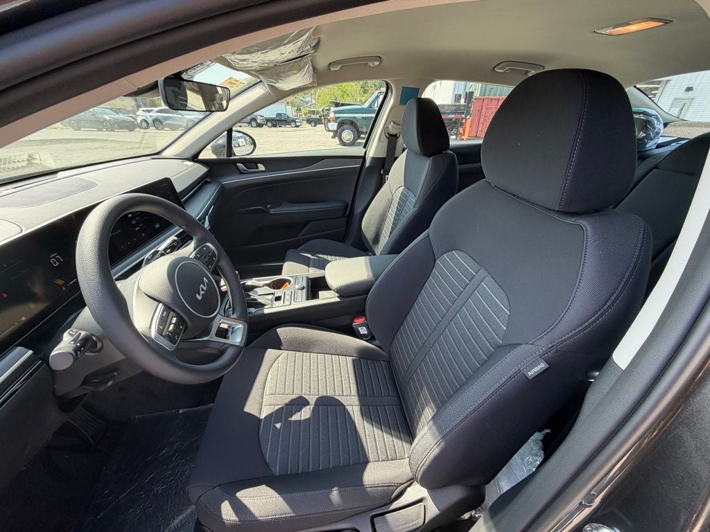 2026 Kia K5 Base