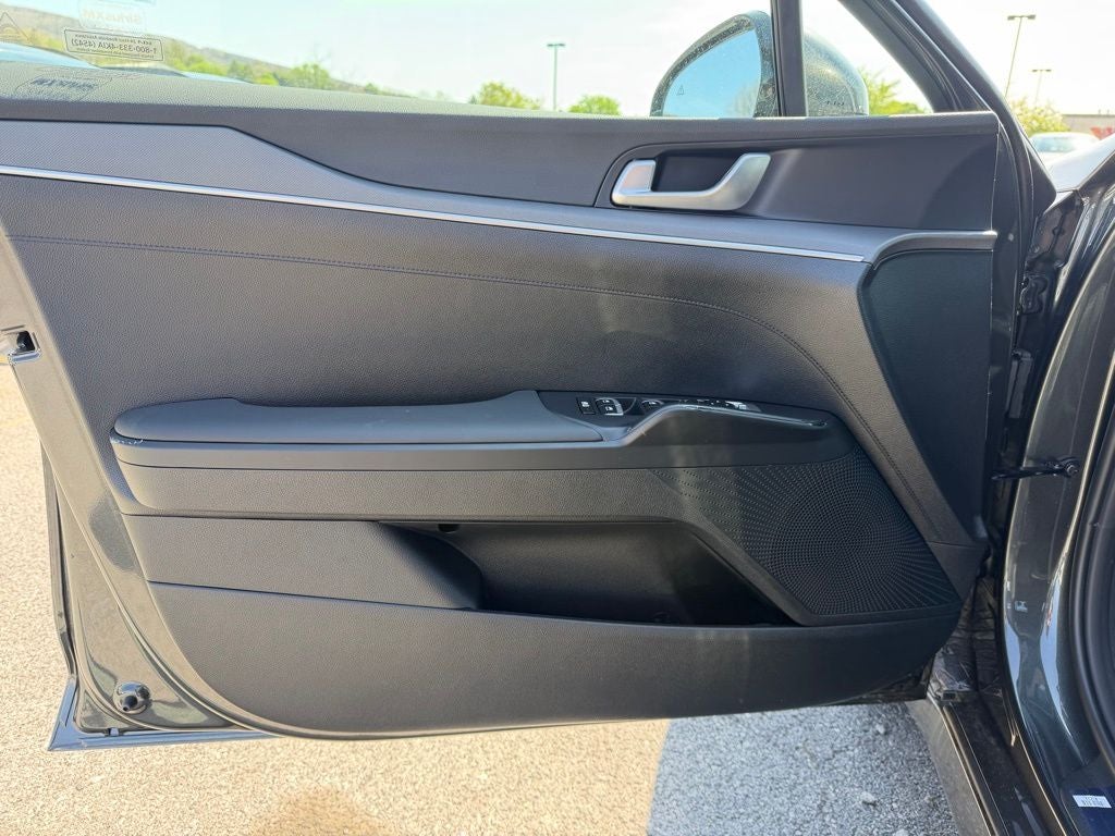 2026 Kia K5 Base