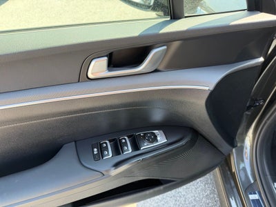 2026 Kia K5 Base