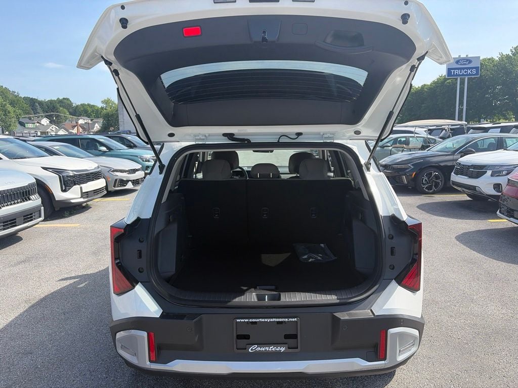 2027 Kia Seltos LX