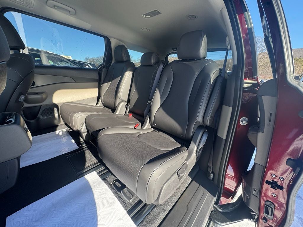 2026 Kia Carnival LXS