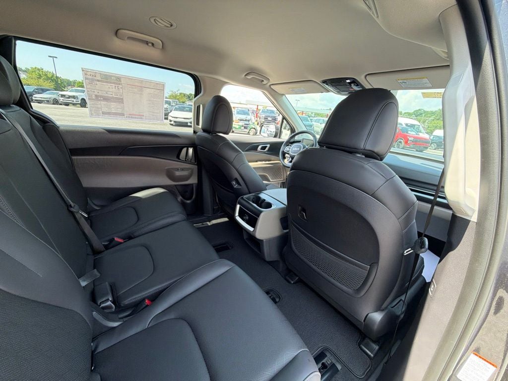 2026 Kia Carnival LXS