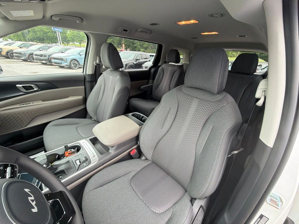 2026 Kia Carnival LX