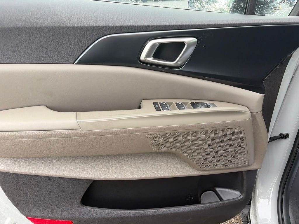 2027 Kia Carnival Hybrid LXS