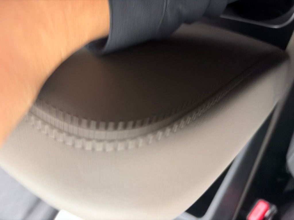 2027 Kia Carnival Hybrid LXS