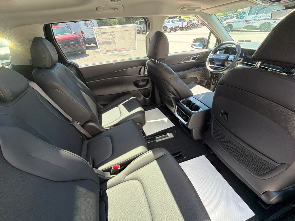 2027 Kia Carnival SX