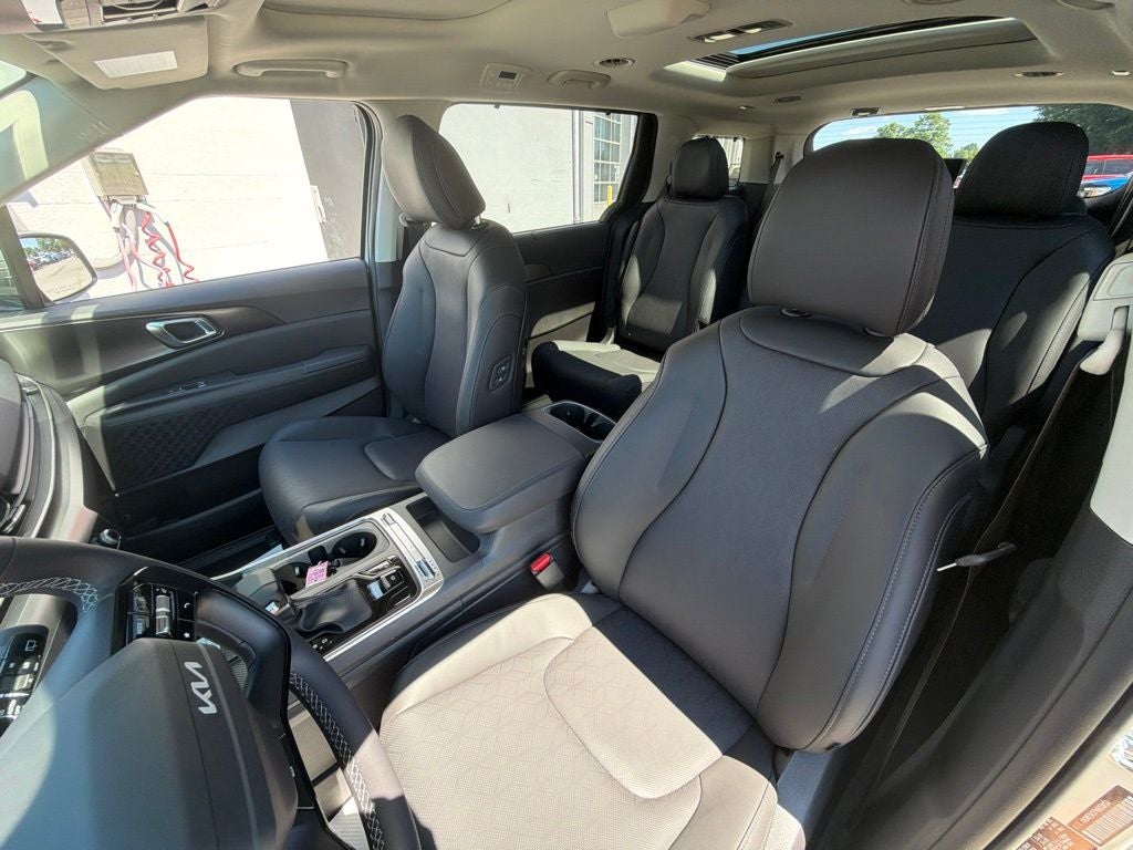 2027 Kia Carnival SX
