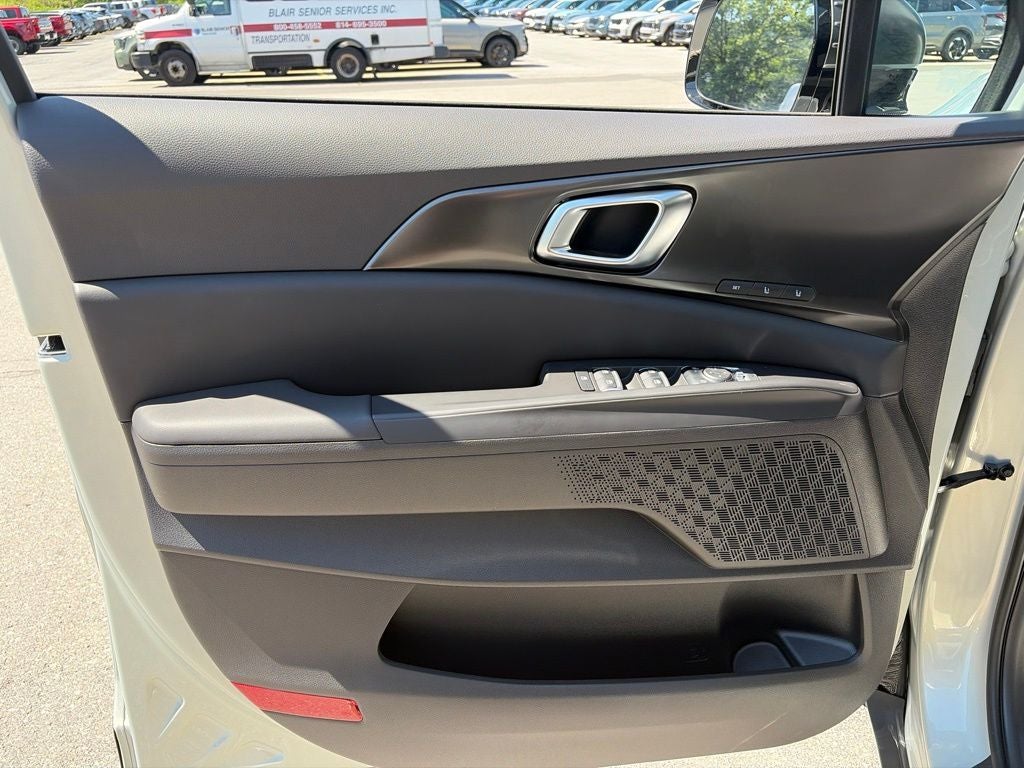 2027 Kia Carnival SX