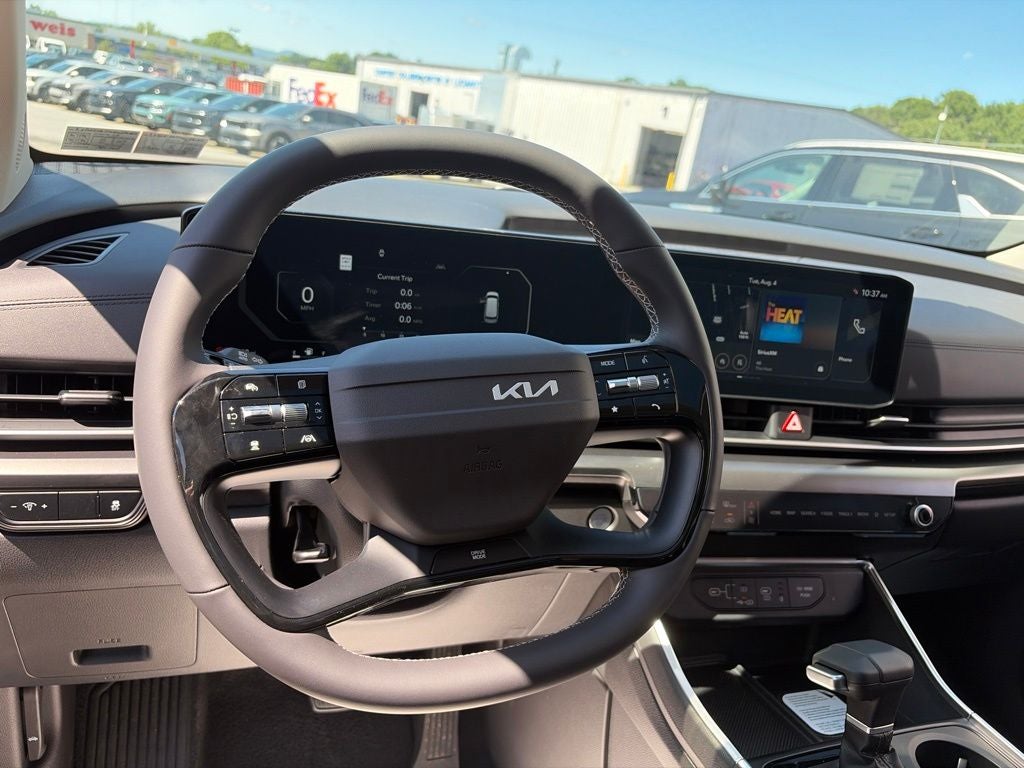 2027 Kia Carnival SX