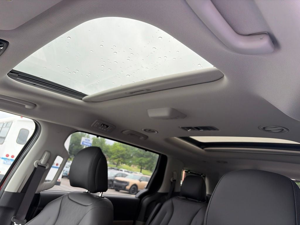 2026 Kia Carnival Hybrid SX