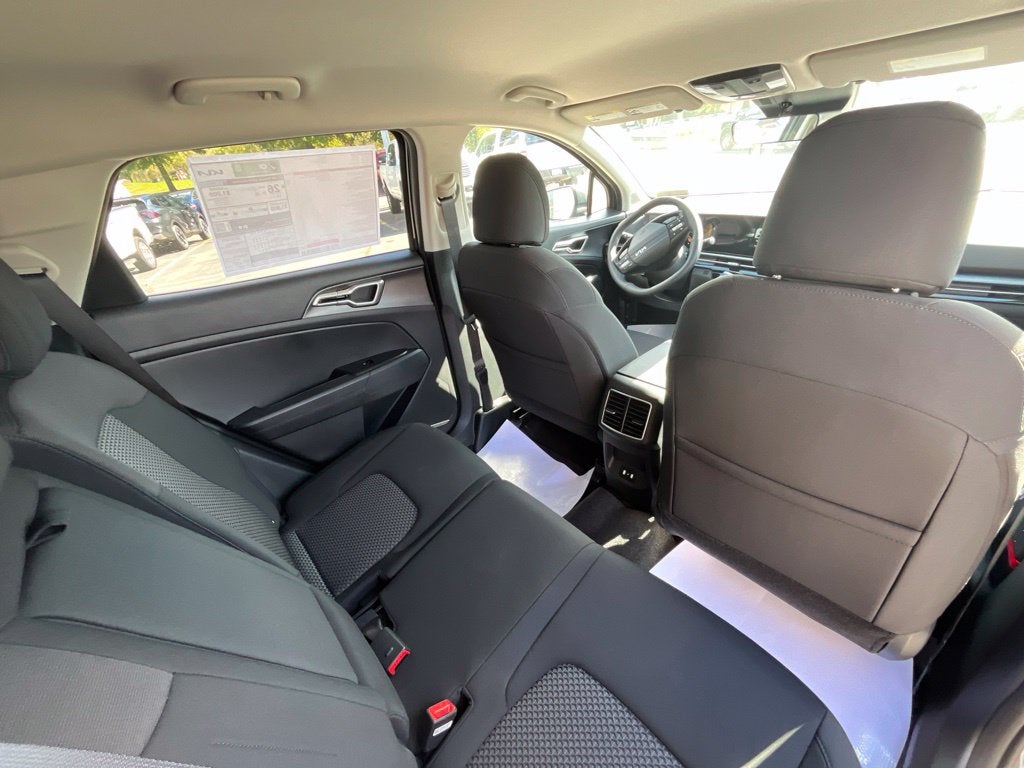 2026 Kia Sportage LX