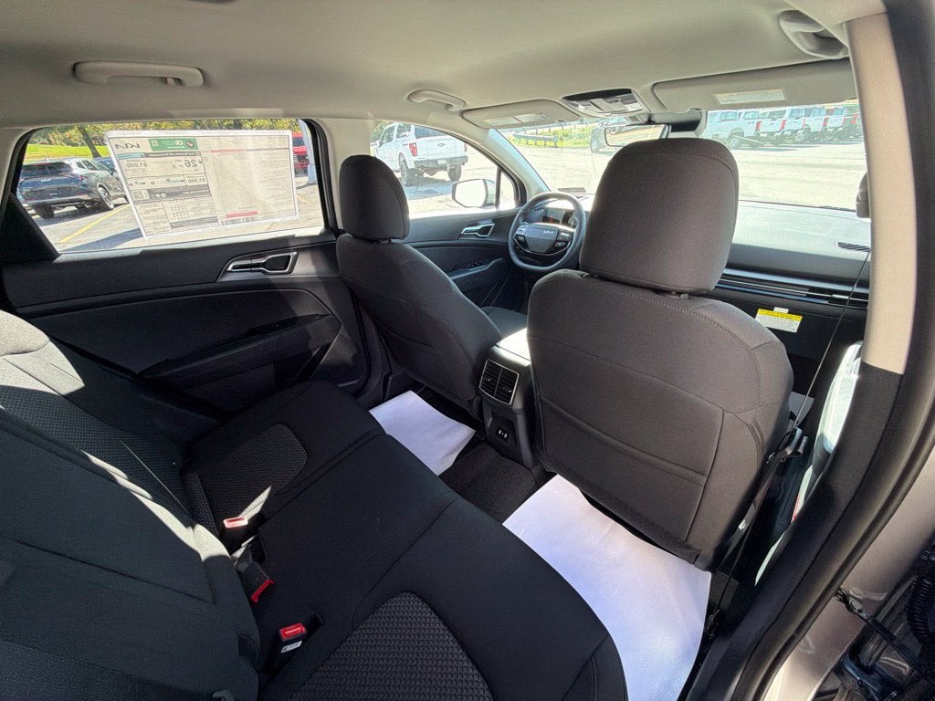2026 Kia Sportage LX